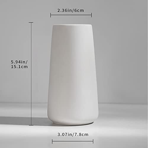 Elegant Nordic Ceramic Vase for Modern Home Decor
