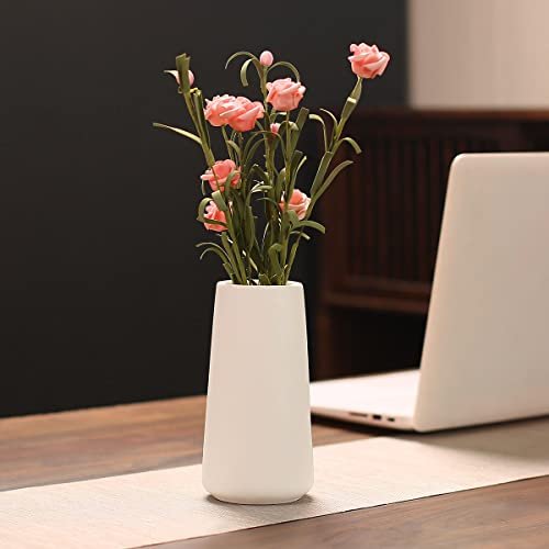 Elegant Nordic Ceramic Vase for Modern Home Decor