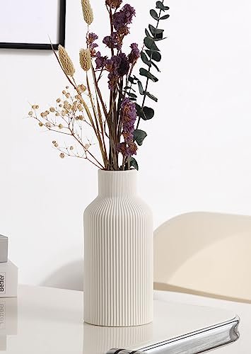 Elegant White Ceramic Flower Vase for Modern Home Decor